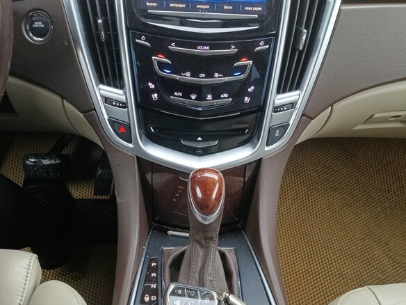 2015 Cadillac SRX II Рестайлинг, красный, 1600000 рублей - вид 16