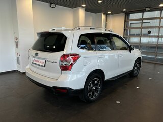 2015 Subaru Forester IV Рестайлинг, белый, 1490000 рублей, вид 3