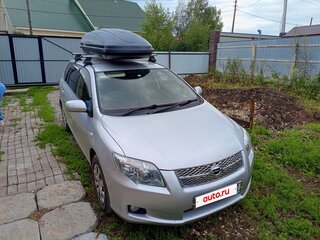 2010 Toyota Corolla Axio X (E140, E150) Рестайлинг, серебристый, 700000 рублей, вид 1