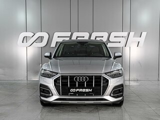 2021 Audi Q5 45 TFSI II (FY) Рестайлинг, серый, 4350000 рублей, вид 3