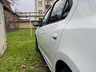 2020 Renault Logan II Рестайлинг, белый, 650000 рублей, вид 4