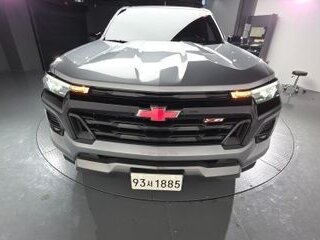 2024 Chevrolet Colorado III, серый, 5100000 рублей, вид 2