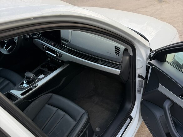 2021 Audi A4 35 TFSI V (B9) Рестайлинг, белый, 2500000 рублей - вид 12