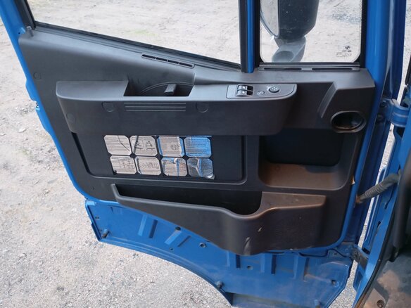 2023 IVECO-Hongyan 6x4 (CQ4256), белый, 3537950 рублей - вид 9