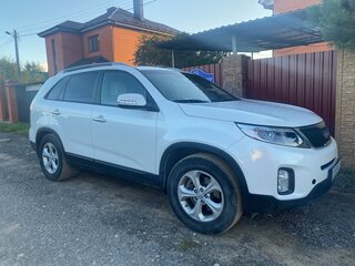 2018 Kia Sorento II Рестайлинг, белый, 1850000 рублей, вид 1
