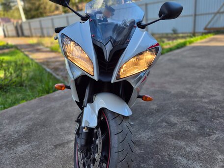 2010 Yamaha YZF-R6, белый, 575000 рублей, вид 4