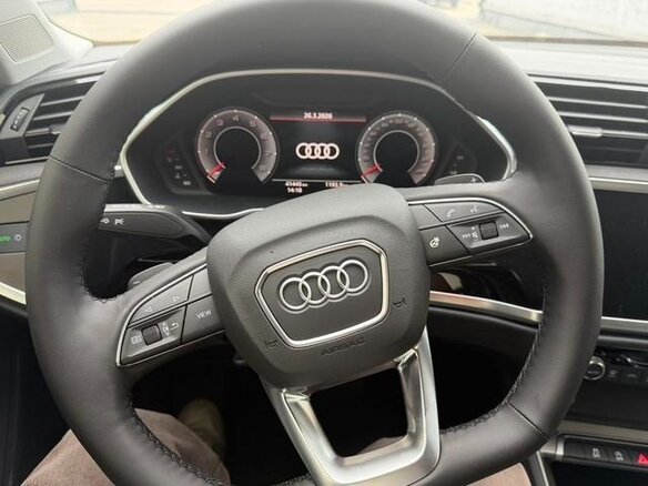 2022 Audi Q3 35 TFSI II (F3), белый - вид 12