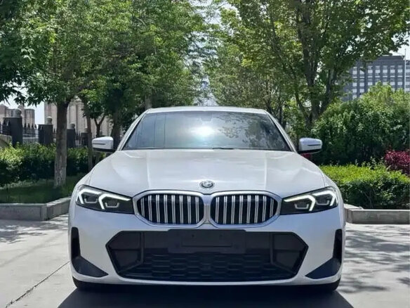 2023 BMW 3 серии 320Li VII (G2x) Рестайлинг, бежевый - вид 1