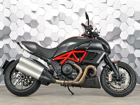 2011 Ducati Diavel Carbon, чёрный, 799000 рублей, вид 3