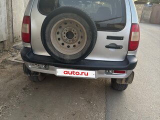 2004 Chevrolet Niva I, серебристый, 250000 рублей, вид 4