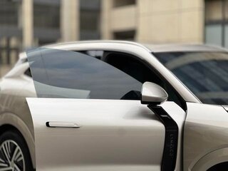 2024 Lynk & Co 08 21.2 kWh I, бежевый, 3300000 рублей, вид 5