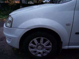 2013 Renault Logan I Рестайлинг, белый, 320000 рублей, вид 3