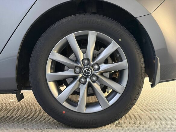 2020 Mazda 6 III (GJ) Рестайлинг 2, серый, 2280000 рублей - вид 17