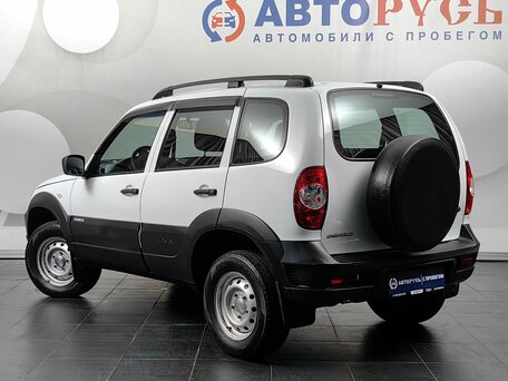 2018 Chevrolet Niva I Рестайлинг, белый, 695000 рублей, вид 2