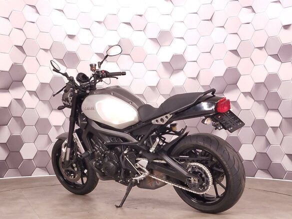 2018 Yamaha XSR900, серебристый - вид 7