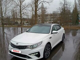 2019 Kia Optima IV Рестайлинг, белый, 1700000 рублей, вид 1