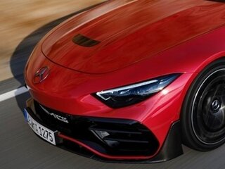 2025 Mercedes-Benz AMG PureSpeed, красный, 160000000 рублей, вид 2