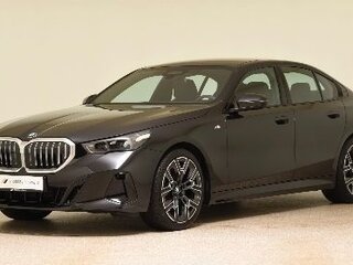 2025 BMW 5 серии 523d xDrive VIII (G60/G61/G68), чёрный, 7502241 рублей, вид 1