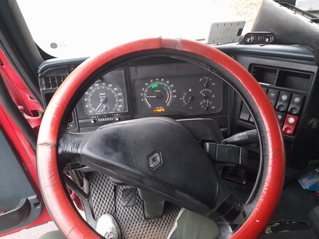 1997 Renault Premium, красный, 1250000 рублей, вид 3
