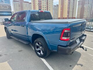 2024 Ram 1500 Crew Cab eTorque V, синий, 7550000 рублей, вид 4