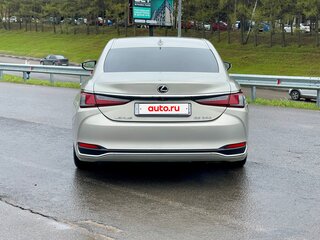 2018 Lexus ES 250 VII, коричневый, 2650000 рублей, вид 5