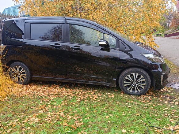 2014 Honda Freed I Рестайлинг 2, чёрный, 1100000 рублей - вид 1
