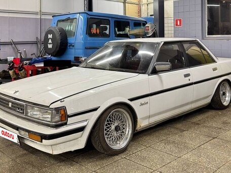 1986 Toyota Cresta II (X70), белый, 430000 рублей, вид 3