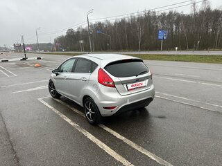2009 Ford Fiesta Mk6, серебристый, 690000 рублей, вид 4