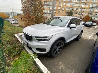 2021 Volvo XC40 I, серый, 3400000 рублей, вид 2