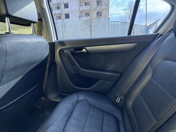 2012 Volkswagen Passat B7, серебристый, 999999 рублей - вид 27