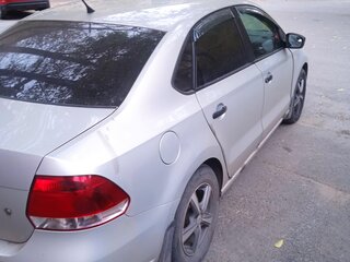 2011 Volkswagen Polo V, золотистый, 660000 рублей, вид 3