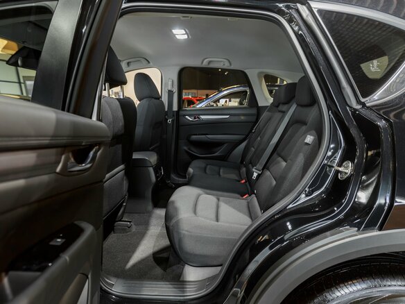 2026 Mazda CX-5 II Рестайлинг, чёрный, 3800000 рублей - вид 9