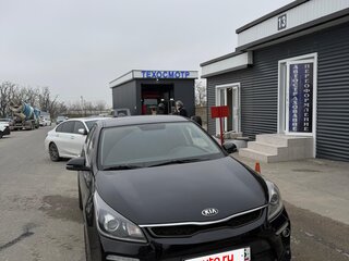 2017 Kia Rio IV, чёрный, 1100000 рублей, вид 1