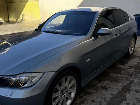 2005 BMW 3 серии 325i V (E90/E91/E92/E93), серый, 700000 рублей - вид 17