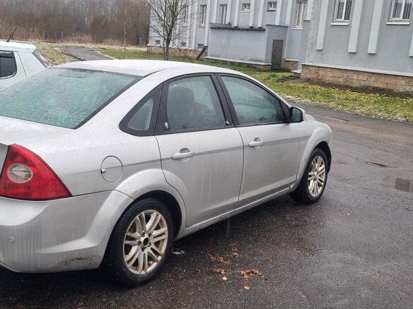 2008 Ford Focus II Рестайлинг, серебристый, 450000 рублей - вид 5