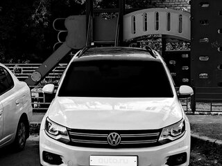 2012 Volkswagen Tiguan I Рестайлинг, белый, 950000 рублей, вид 2