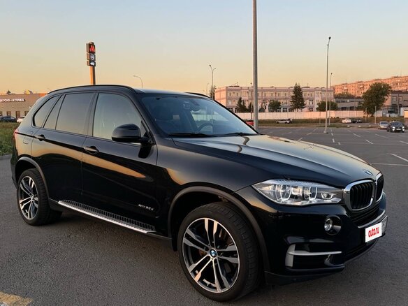 2017 BMW X5 30d III (F15), чёрный, 4500000 рублей - вид 1