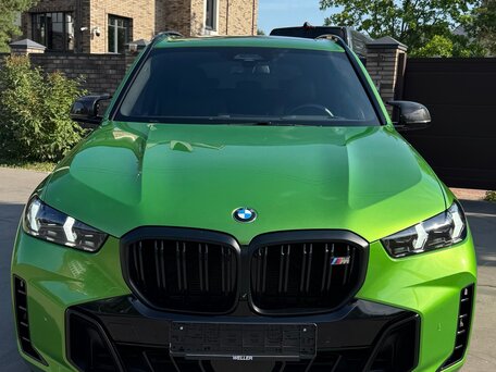 2024 BMW X5 M60i IV (G05/G18) Рестайлинг, зелёный, 15300000 рублей, вид 2