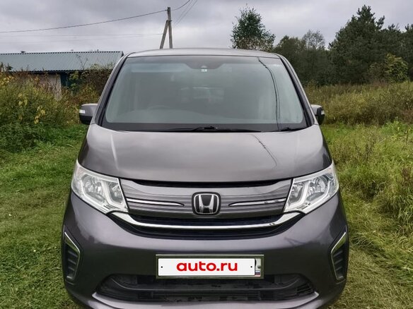 2019 Honda Stepwgn V Рестайлинг, фиолетовый, 2380000 рублей