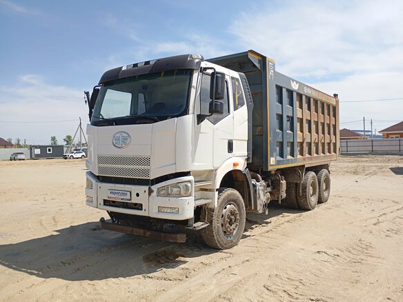 2022 FAW J6 CA3250, белый, 3071350 рублей