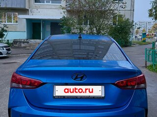 2021 Hyundai Solaris II Рестайлинг, синий, 1600000 рублей, вид 4