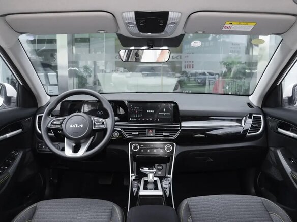 2026 Kia Seltos I Рестайлинг, серый, 2130000 рублей - вид 11