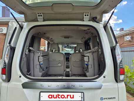 2018 Nissan Serena V (C27), белый, 1770000 рублей, вид 5