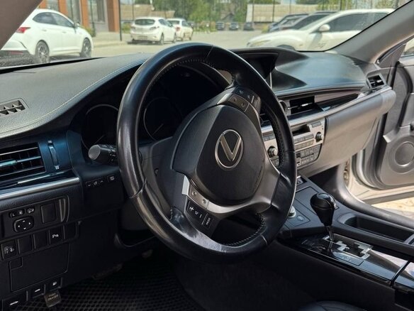 2013 Lexus ES 250 VI, серебристый, 2150000 рублей - вид 10