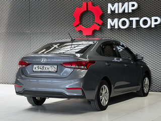 2018 Hyundai Solaris II, серый, 910000 рублей, вид 4