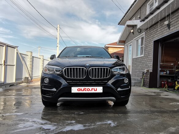 2015 BMW X6 50i II (F16), чёрный, 3999999 рублей