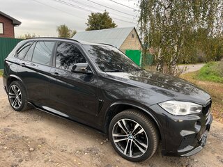 2017 BMW X5 25d III (F15), серый, 4000000 рублей, вид 3