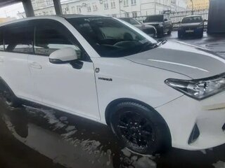 2017 Toyota Corolla Fielder XI (E160, E170, E180) Рестайлинг 1, белый, 900000 рублей, вид 2