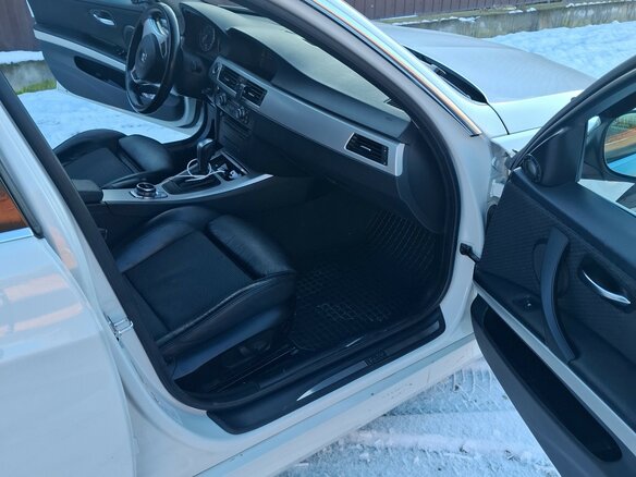2008 BMW 3 серии 325i V (E90/E91/E92/E93) Рестайлинг, белый, 1280000 рублей - вид 11