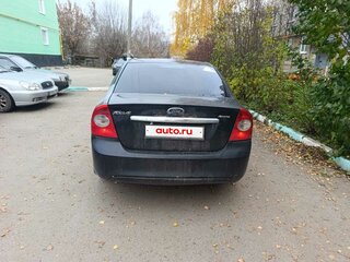 2008 Ford Focus II Рестайлинг, чёрный, 300000 рублей, вид 2